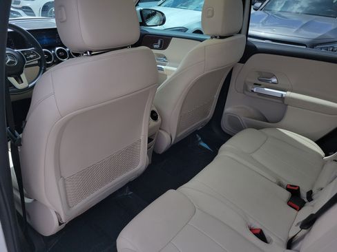 Certified 2022 Mercedes-Benz GLB 250 image 13