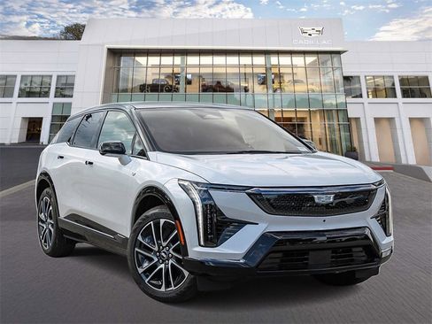 Used 2025 Cadillac Optiq Sport 1 image 1