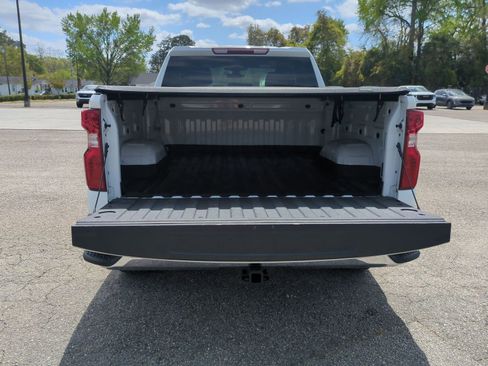 Certified 2020 Chevrolet Silverado 1500 LT w/ Convenience Package image 24