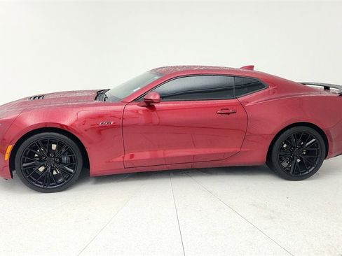 Used 2021 Chevrolet Camaro LT image 2