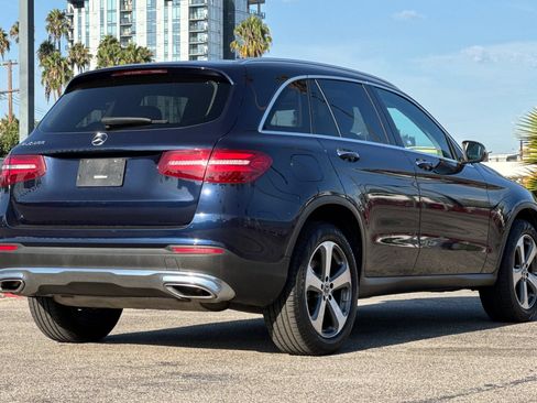 Used 2019 Mercedes-Benz GLC 300 image 4