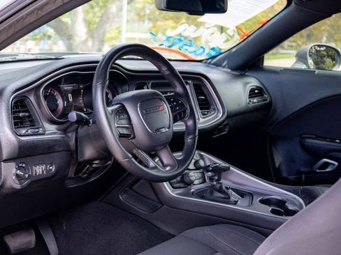 Used 2019 Dodge Challenger SXT w/ Blacktop Package image 18