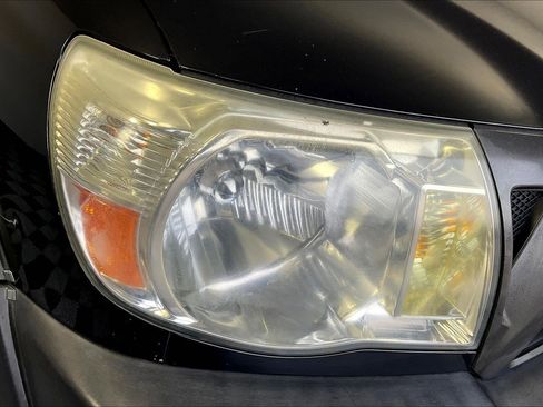 Used 2005 Toyota Tacoma 4x4 Access Cab image 30