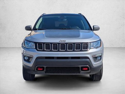 Used 2018 Jeep Compass Trailhawk image 2