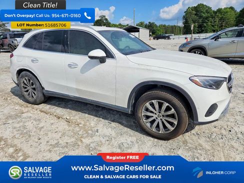 Used 2025 Mercedes-Benz GLC 300 image 5