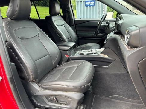 Used 2020 Ford Explorer Limited w/ Hybrid Equipment Group 310A AWD/4WD image 12