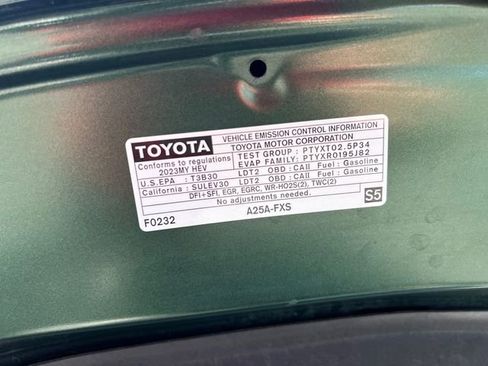 Certified 2023 Toyota Sienna XLE FWD image 10