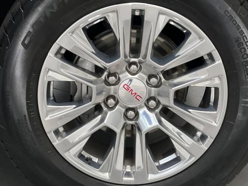 Used 2025 GMC Yukon XL Denali RWD image 69