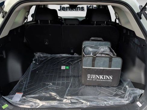 New 2026 Kia Sportage LX image 13