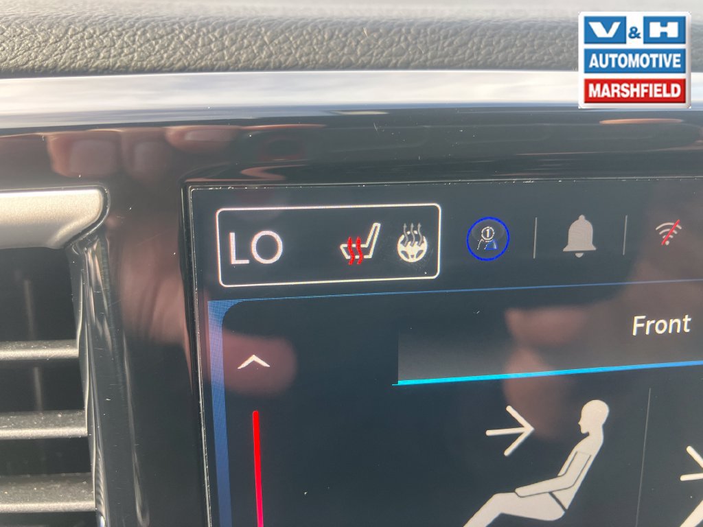 Used 2025 Chrysler Pacifica Select FWD image 13