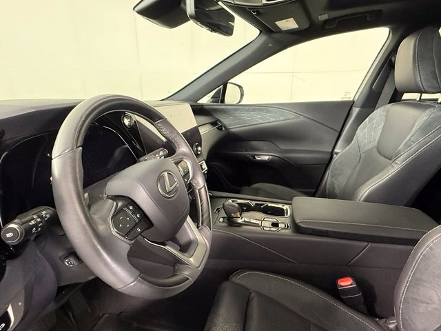 Used 2024 Lexus RX 350 w/ Accessory Package (K3) AWD/4WD image 18