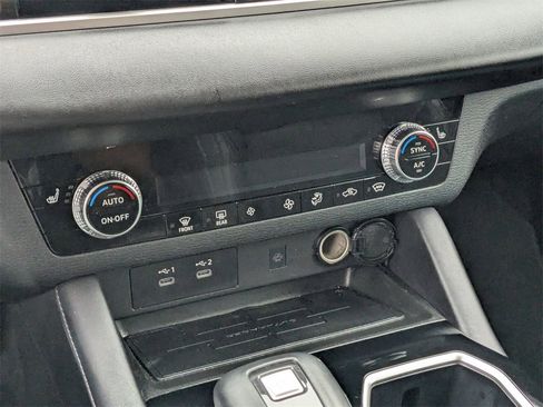 Used 2025 Mitsubishi Outlander SE image 22