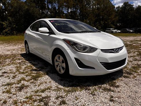Used 2016 Hyundai Elantra SE FWD image 7