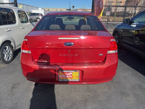 Used 2009 Ford Focus SE image 5