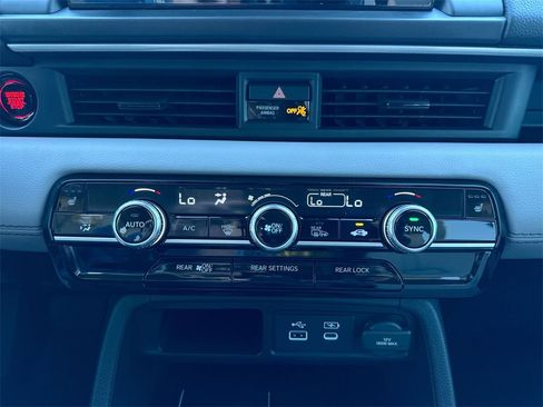 New 2025 Honda Pilot Touring image 19