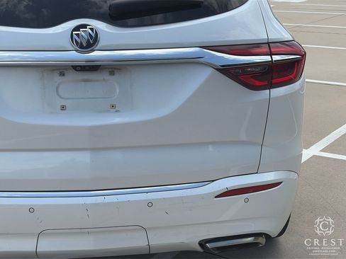 Used 2021 Buick Enclave Avenir w/ Avenir Technology Package FWD image 7