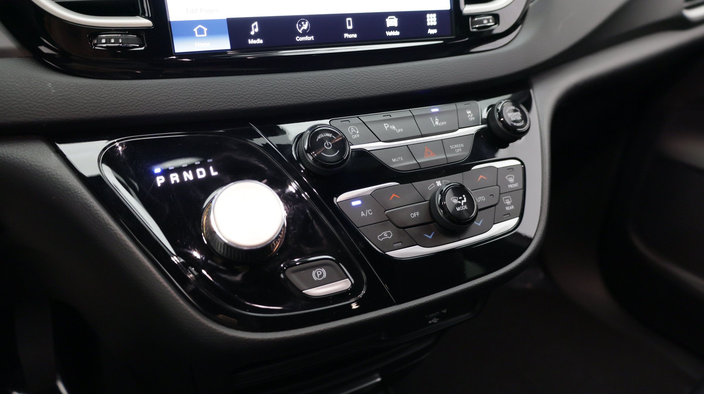 Used 2026 Chrysler Pacifica Select FWD image 19