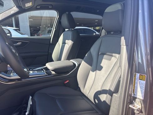 Used 2025 Audi Q7 2.0T Premium Plus w/ Premium Plus Package image 13