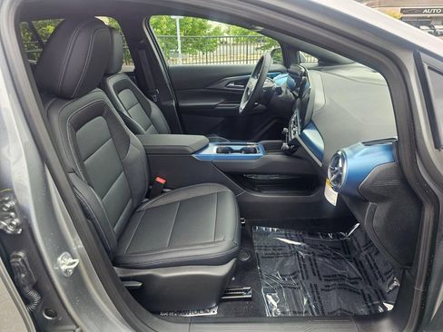 New 2026 Chevrolet Equinox EV LT AWD/4WD image 11