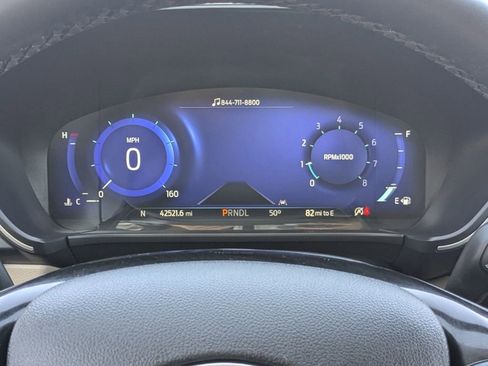 Certified 2022 Ford Escape SEL w/ Technology Package image 30