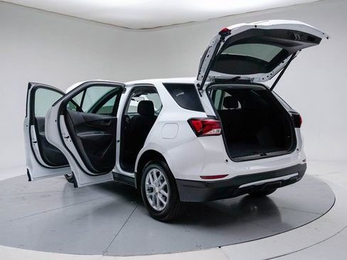 Used 2024 Chevrolet Equinox LT image 20