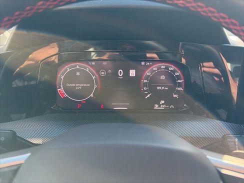 Certified 2025 Volkswagen GTI SE image 12