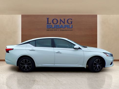 Used 2019 Nissan Altima 2.5 Platinum AWD/4WD image 7