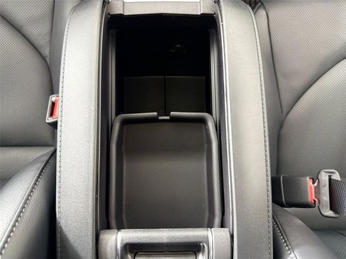 New 2026 Toyota Highlander Limited image 35