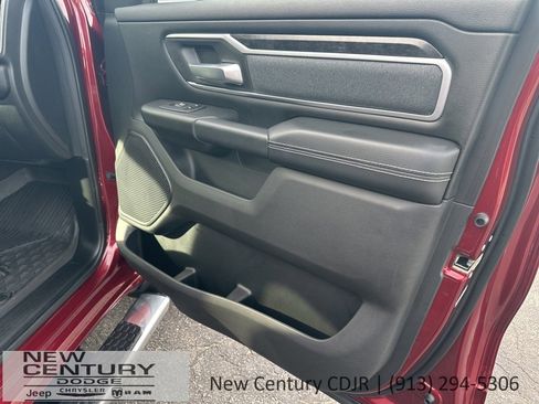 Used 2023 RAM 1500 Big Horn image 24