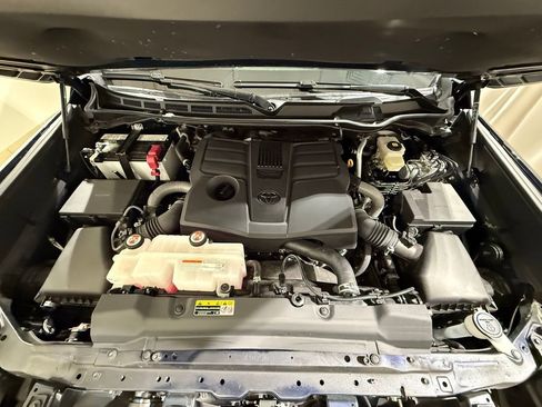 Used 2024 Toyota Tundra SR5 w/ TRD Sport Premium Package AWD/4WD image 10
