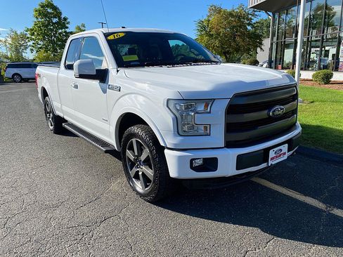 Used 2016 Ford F150 Lariat w/ Equipment Group 502A Luxury AWD/4WD image 3