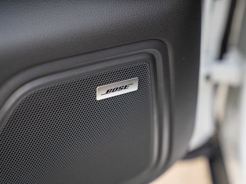Certified 2026 Porsche Macan AWD/4WD image 11