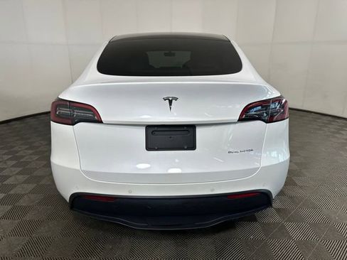 Used 2021 Tesla Model Y Long Range image 4
