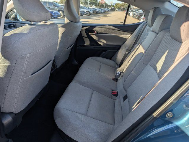 Used 2025 Toyota Camry LE w/ Convenience Package FWD image 27