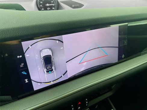 New 2026 Porsche Cayenne Coupe AWD/4WD image 18