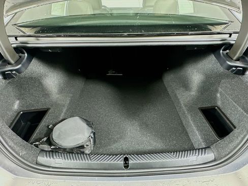 New 2026 BMW 530i xDrive image 34