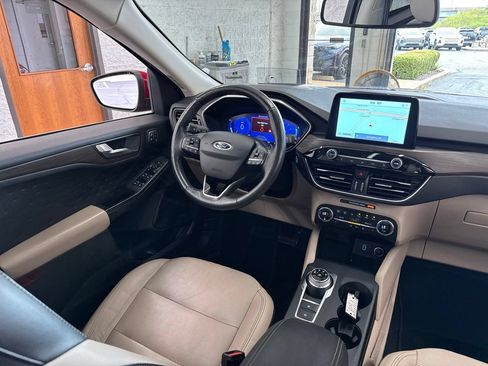 Used 2020 Ford Escape Titanium w/ Titanium Premium Package 2.0 AWD/4WD image 50