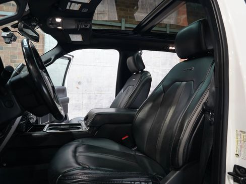 Used 2020 Ford F350 Platinum w/ FX4 Off-Road Package image 30