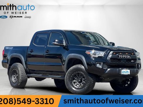 Used 2019 Toyota Tacoma TRD Off-Road AWD/4WD image 1