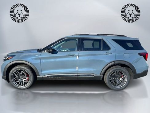 New 2026 Ford Explorer ST-Line w/ ST-Line Street Pack image 8