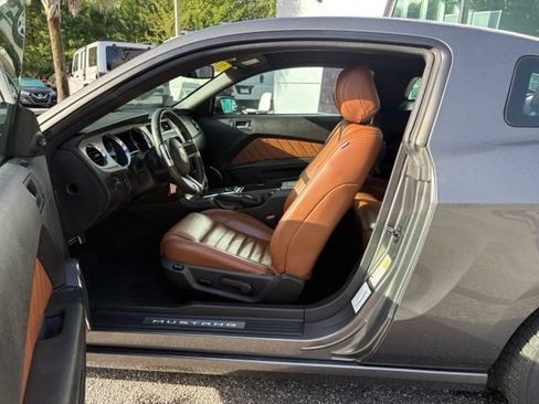 Used 2013 Ford Mustang Premium RWD image 11
