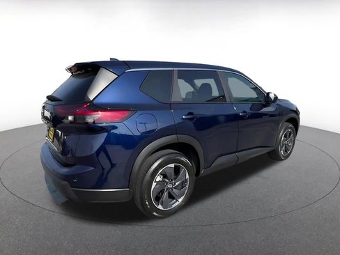 Used 2025 Nissan Rogue SV FWD image 15