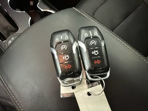 Used 2017 Ford Explorer Platinum AWD/4WD image 20