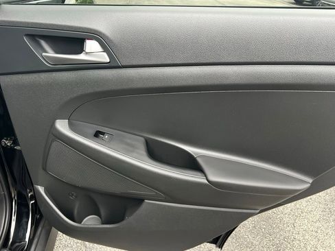 Used 2019 Hyundai Tucson Value AWD/4WD image 32