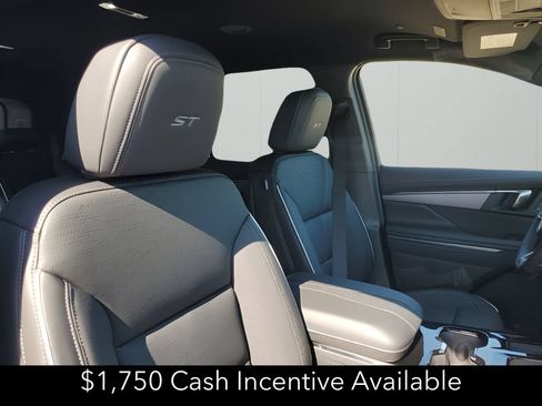 New 2026 Buick Enclave Sport Touring w/ Power Package FWD image 17