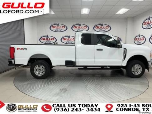 Certified 2023 Ford F250 XL w/ FX4 Off-Road Package AWD/4WD image 5