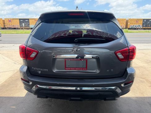 Used 2019 Nissan Pathfinder S AWD/4WD image 40
