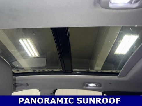 Used 2020 Chevrolet Equinox Premier image 11