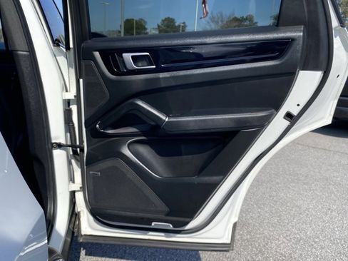 Used 2021 Porsche Cayenne Coupe w/ Premium Package image 32