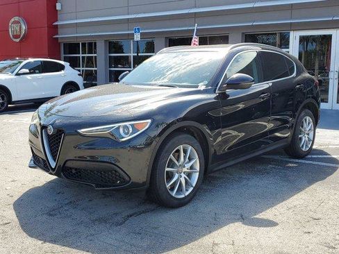 Used 2018 Alfa Romeo Stelvio Ti AWD/4WD image 3